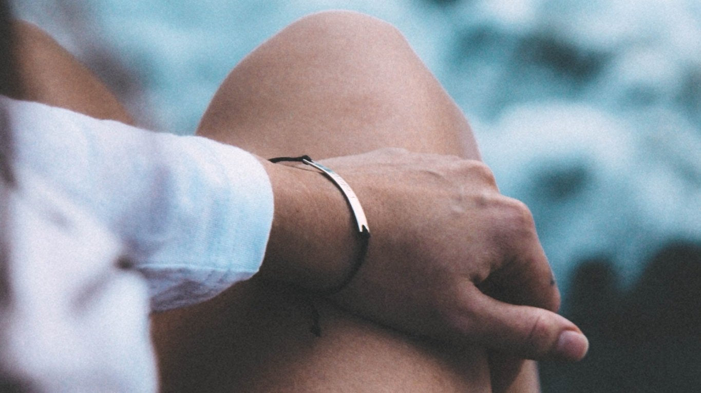 Top 5 Causes of Knee Pain - Omega Walk