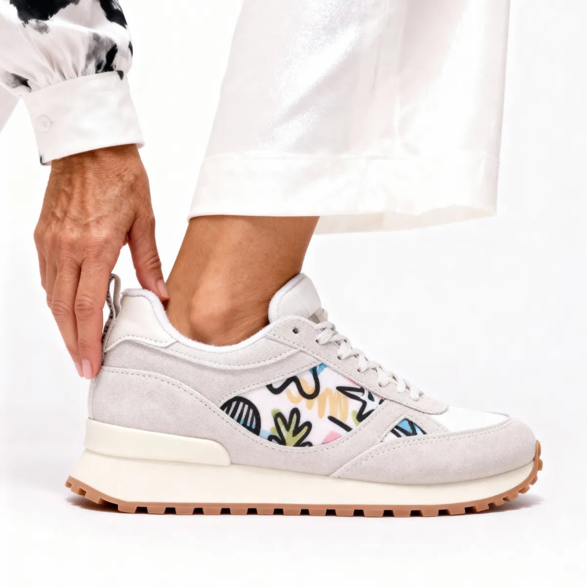 Novera - Omega Walk - 